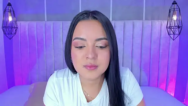 lea gray online show from 09-12-25, 06:51