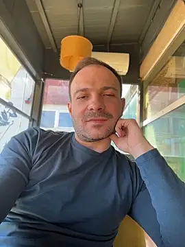 Adventurehotman online show from 04-09-26, 07:25