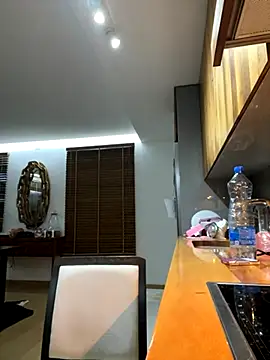 Adventurehotman online show from 09-24-25, 09:54