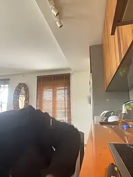 Adventurehotman online show from 10-24-25, 11:53