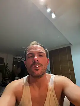 Adventurehotman online show from 05-09-26, 10:35