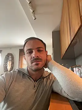 Adventurehotman online show from 10-13-25, 12:40