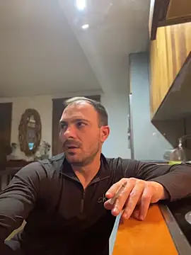 Adventurehotman online show from 04-08-26, 09:49