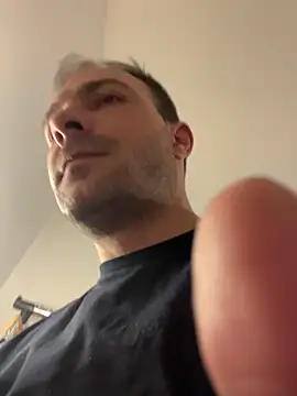 Adventurehotman online show from 04-14-26, 12:59