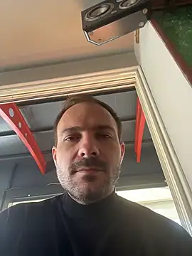 Adventurehotman online show from 10-25-25, 09:19