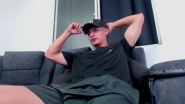 Stiven CL online show from 10-02-25, 03:26