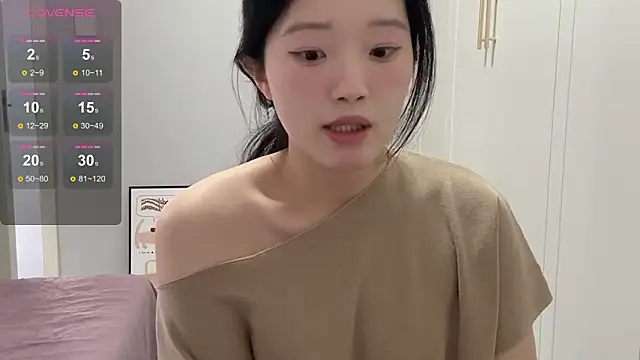 rose-u online show from 10-26-25, 01:28