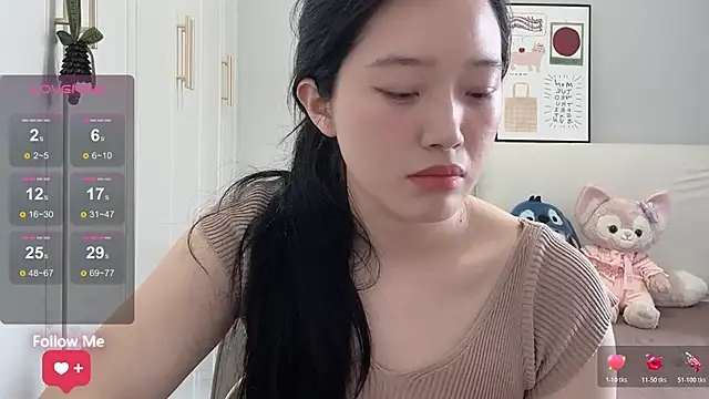 Snapshot of rose-u chatting on 06-01-26, 01:28 rose-u online show from 06-01-26, 01:28