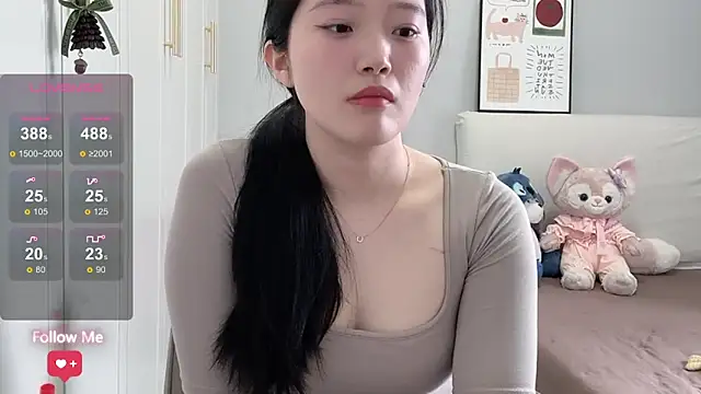 Snapshot of rose-u chatting on 05-24-26, 01:16 rose-u online show from 05-24-26, 01:16