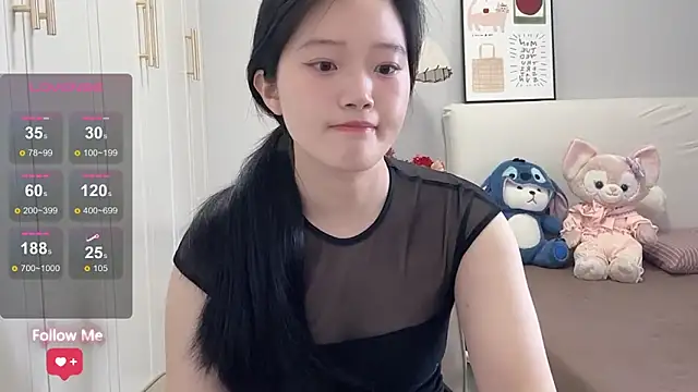 Snapshot of rose-u chatting on 04-04-26, 01:34 rose-u online show from 04-04-26, 01:34