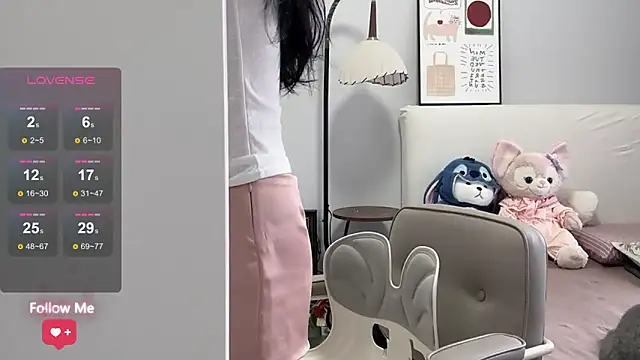 Snapshot of rose-u chatting on 04-08-26, 01:18 rose-u online show from 04-08-26, 01:18