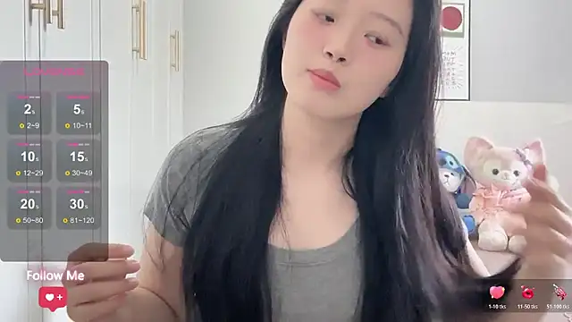 Snapshot of rose-u chatting on 04-02-26, 01:02 rose-u online show from 04-02-26, 01:02