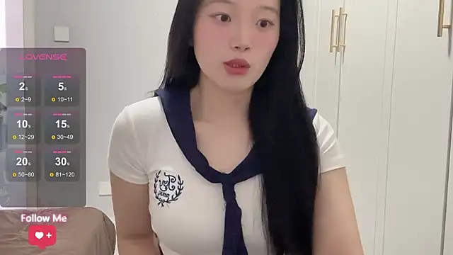 Snapshot of rose-u chatting on 03-06-26, 01:22 rose-u online show from 03-06-26, 01:22