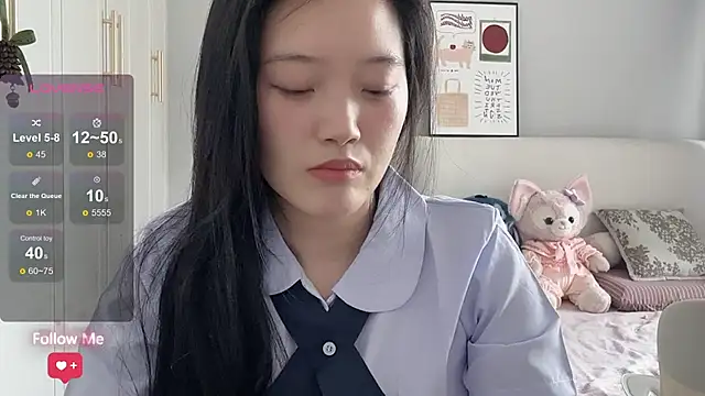 Snapshot of rose-u chatting on 05-11-26, 01:07 rose-u online show from 05-11-26, 01:07