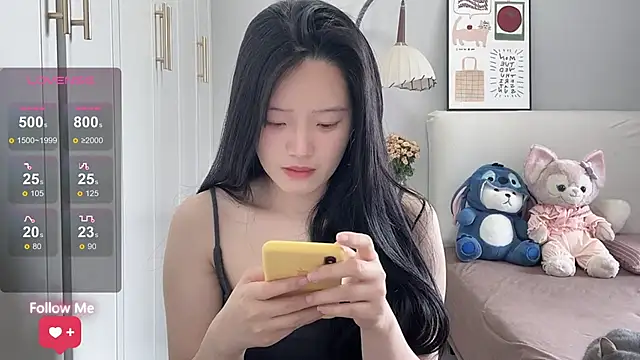 Snapshot of rose-u chatting on 04-12-26, 01:20 rose-u online show from 04-12-26, 01:20