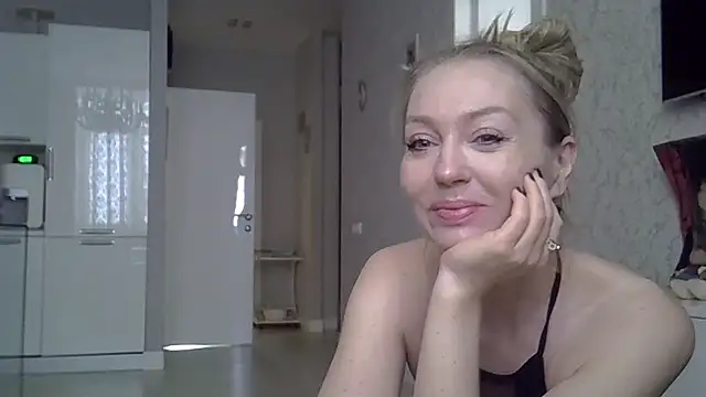 ZarinaSwift online show from 03-11-25, 04:41