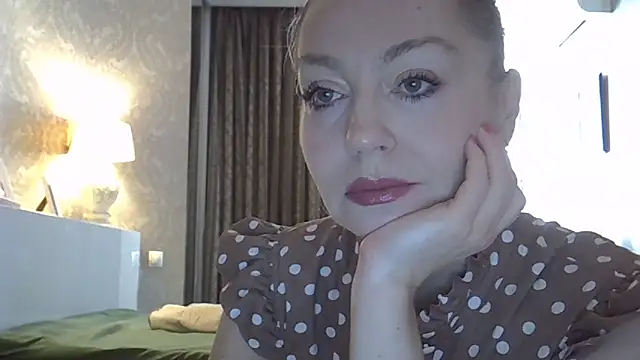 ZarinaSwift online show from 03-25-26, 04:45