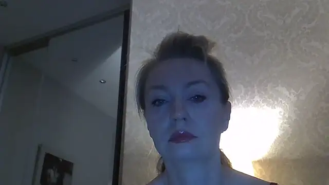 Snapshot of ZarinaSwift chatting on 04-23-26, 04:41 ZarinaSwift online show from 04-23-26, 04:41