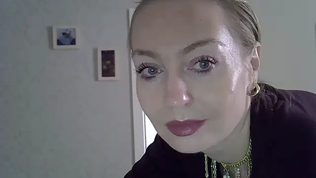 ZarinaSwift online show from 09-22-25, 04:29