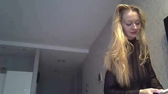 ZarinaSwift online show from 04-11-26, 06:43