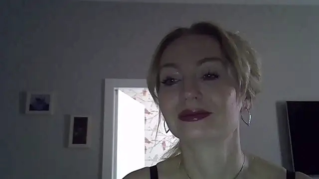 ZarinaSwift online show from 09-23-25, 04:30