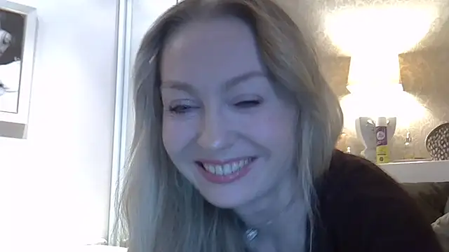 Snapshot of ZarinaSwift chatting on 04-24-26, 04:47 ZarinaSwift online show from 04-24-26, 04:47