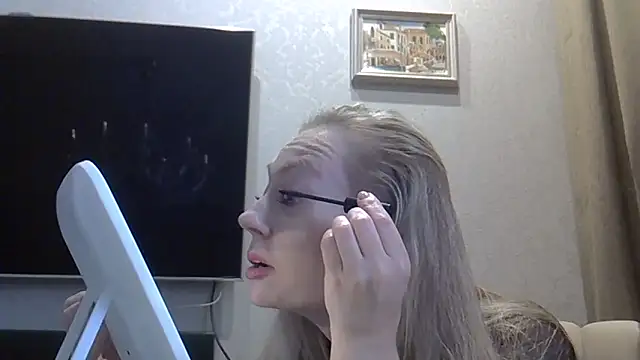 ZarinaSwift online show from 10-24-25, 09:52