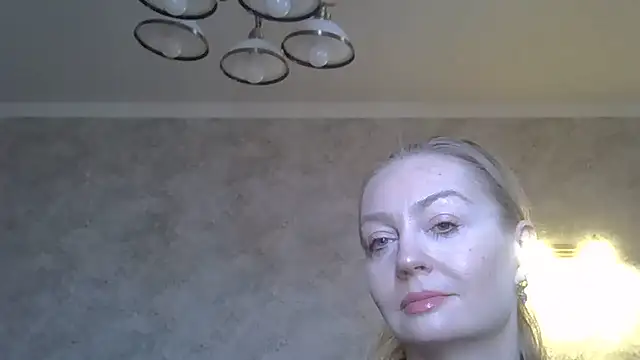ZarinaSwift online show from 07-15-26, 05:47