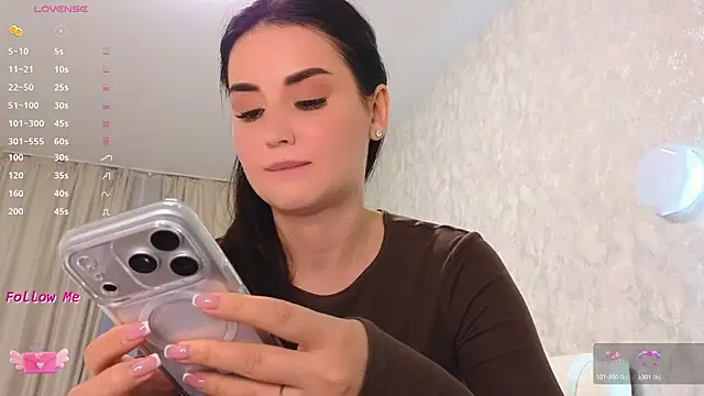 LaraSkinny online show from 03-31-26, 01:13