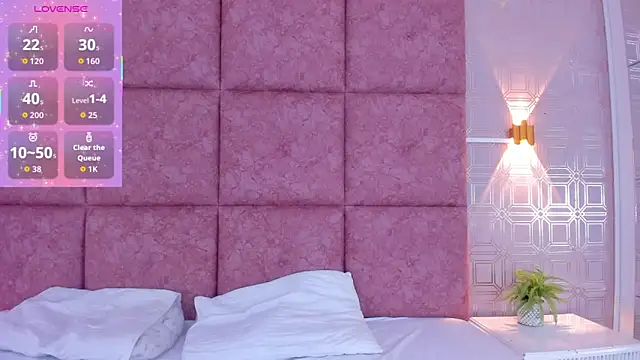 LiaVelez online show from 02-22-26, 08:32