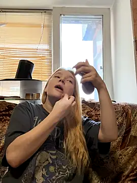 AmmyHot online show from 10-27-25, 04:24