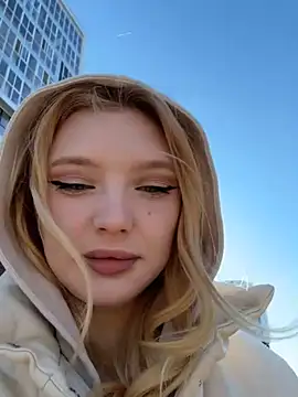 AmmyHot online show from 10-18-25, 04:14