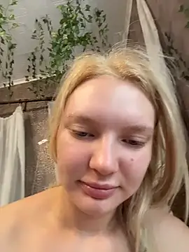 Snapshot of AmmyHot chatting on 07-04-26, 05:03 AmmyHot online show from 07-04-26, 05:03