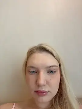 AmmyHot online show from 04-24-26, 04:03