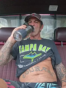 Snapshot of Hotbodyscottie chatting on 07-19-26, 11:07 Hotbodyscottie online show from 07-19-26, 11:07