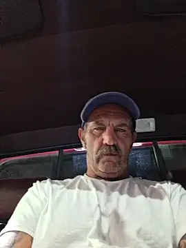 Hotbodyscottie online show from 05-26-26, 09:07