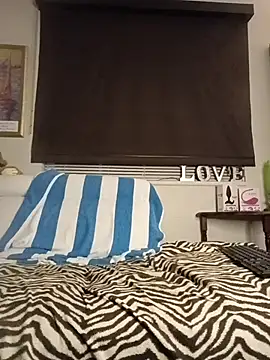 Hotbodyscottie online show from 12-17-25, 10:31