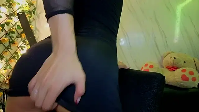 jeimy garcia online show from 06-18-26, 12:10