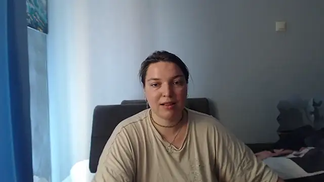 Snapshot of Amelia_Kiss_ chatting on 06-08-26, 02:01 Amelia Kiss online show from 06-08-26, 02:01
