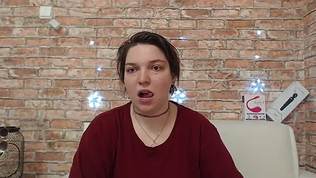 Amelia Kiss  online show from 04-23-26, 12:39