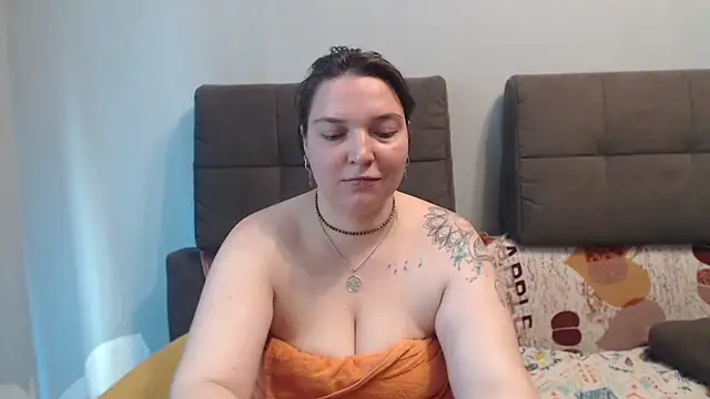Snapshot of Amelia_Kiss_ chatting on 06-17-26, 02:11 Amelia Kiss online show from 06-17-26, 02:11