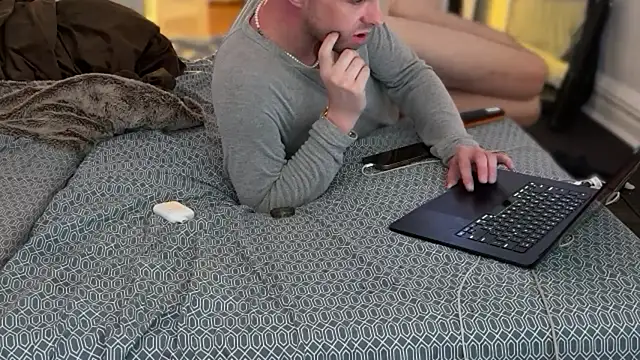 CupidZass online show from 10-28-25, 09:25