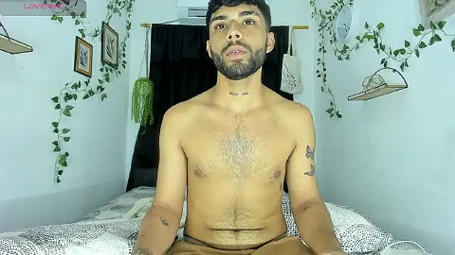 Snapshot of Alex_BigDickkk chatting on 09-29-25, 10:15 Alex BigDickkk online show from 09-29-25, 10:15
