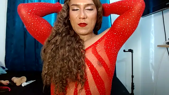 Snapshot of luisaqueenxxx chatting on 05-13-26, 08:38 luisaqueenxxx online show from 05-13-26, 08:38