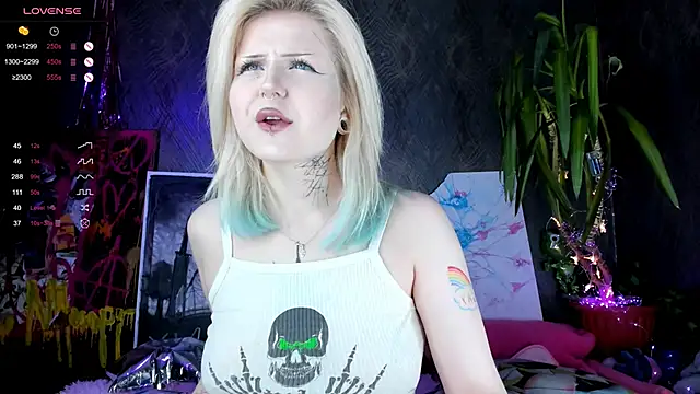 little grinch666 online show from 01-13-25, 05:33