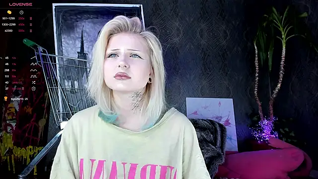 little grinch666 online show from 01-22-25, 08:59