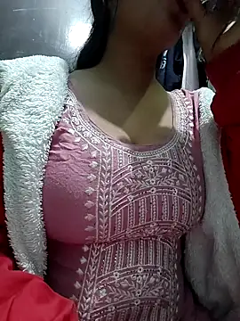 Snapshot of Kavita_ji chatting on 02-14-25, 02:28 Kavita ji online show from 02-14-25, 02:28