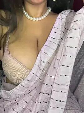 Snapshot of Playful__Princess chatting on 01-28-25, 04:50 Playful  Princess online show from 01-28-25, 04:50