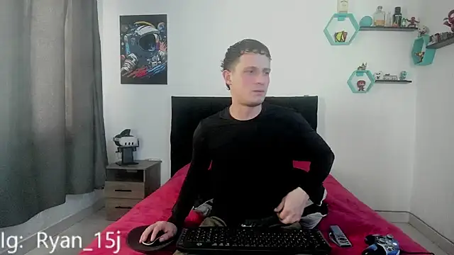 Snapshot of RyanHorseman chatting on 09-13-25, 05:24 RyanHorseman online show from 09-13-25, 05:24