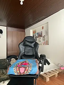 Amahd696 online show from 10-22-25, 02:49